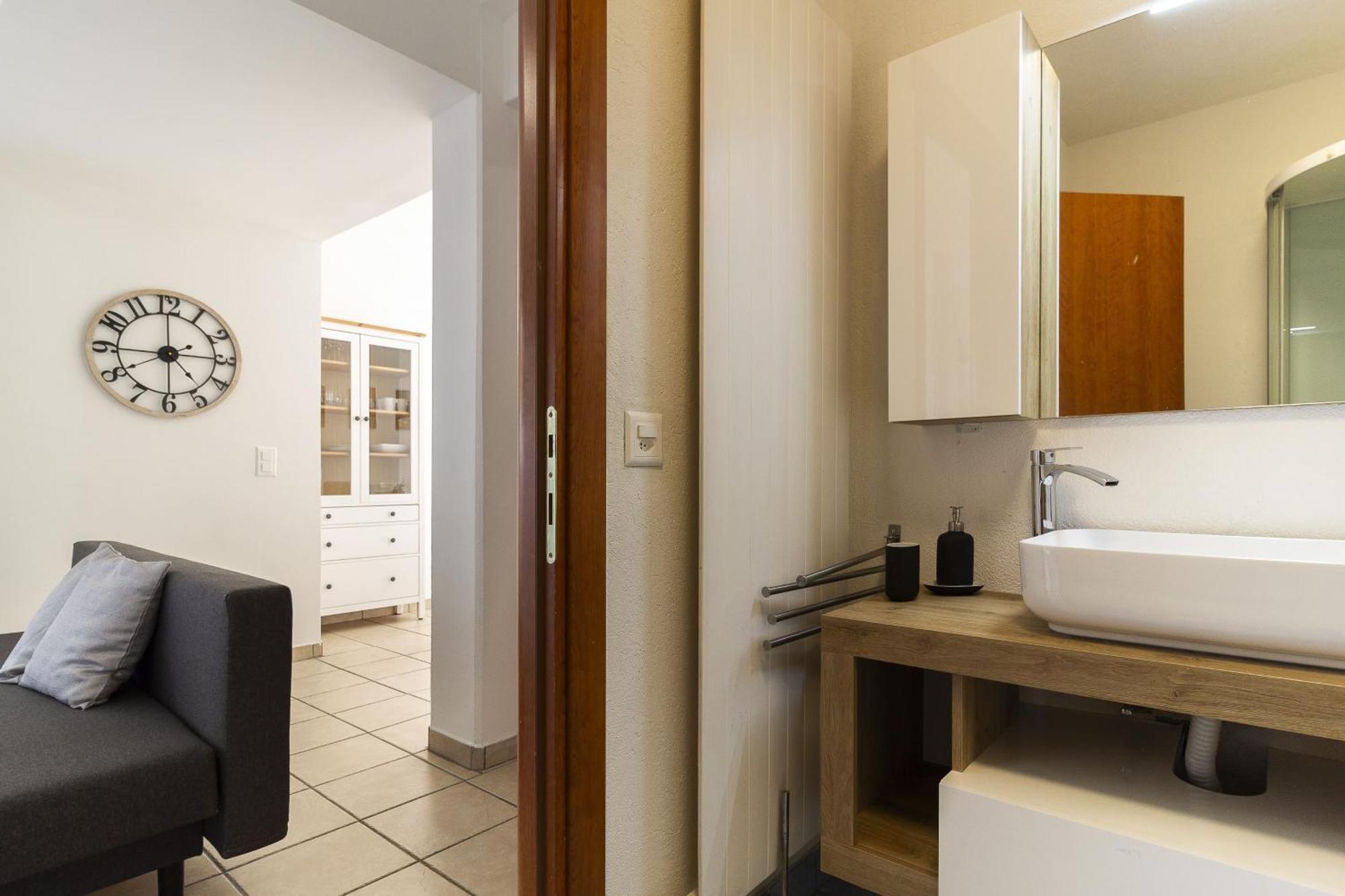 A Lugano-viganello E Comodo Con Parking Privato Appartement